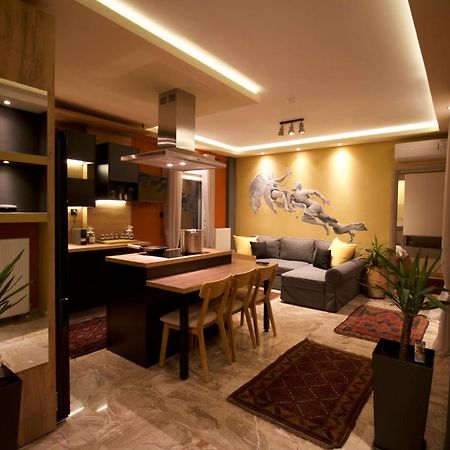 Eros - Luxurious Apartment テッサロニキ エクステリア 写真